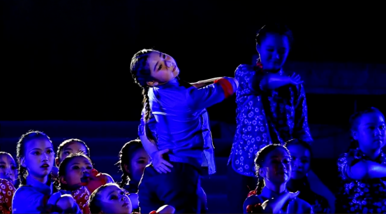 (草稿)“大地情深”全国优秀群众文艺作品湖北省内示范巡演首站在宜昌秭归举行 定稿862.png